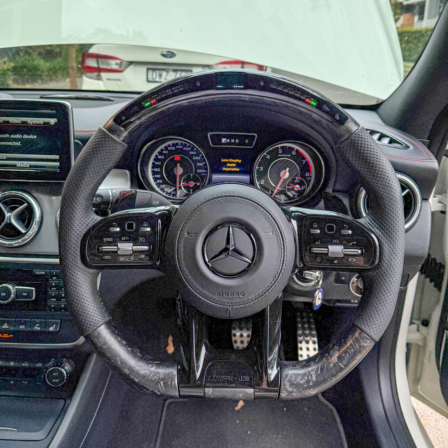 Steering wheel fitted to a 2014 Mercedes AMG CLA45